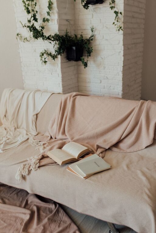 Tips for Creating a Cozy Reading Nook in Any Room